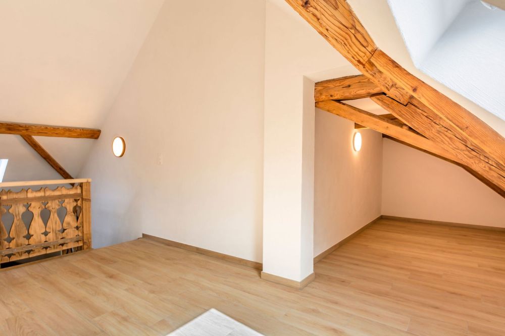 Duplex neuf et meublé —  5.5 pièces (3 chambres + mezzanine) — env. 128 m² + loggia — Courfaivre - Bild 7