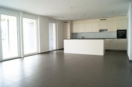 Schöne 4.5 Zimmerwohnung in St.Ursen ! - Bild 3