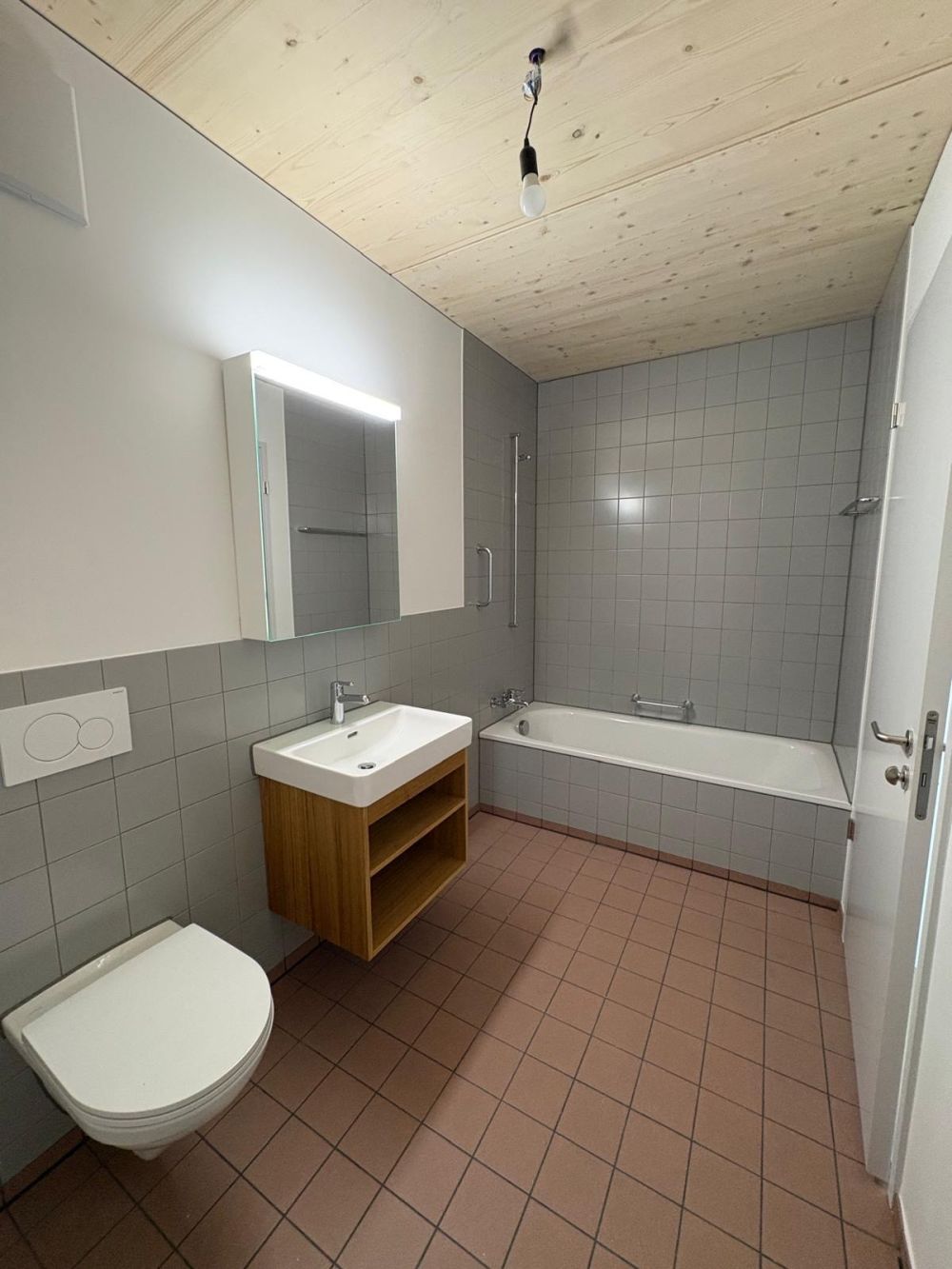 Erstvermietung 5.5 Zimmer-Wohnung in modernem Holzbau - Bild 7