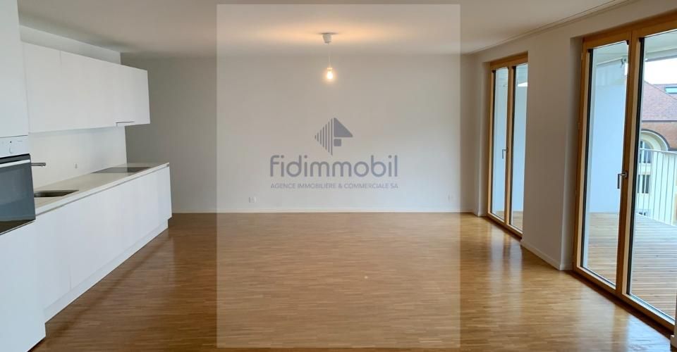 MAGNIFIQUE APPARTEMENT PROCHE DE TOUTES LES COMMODITES - Appartement 4.5 pièces - image - 2