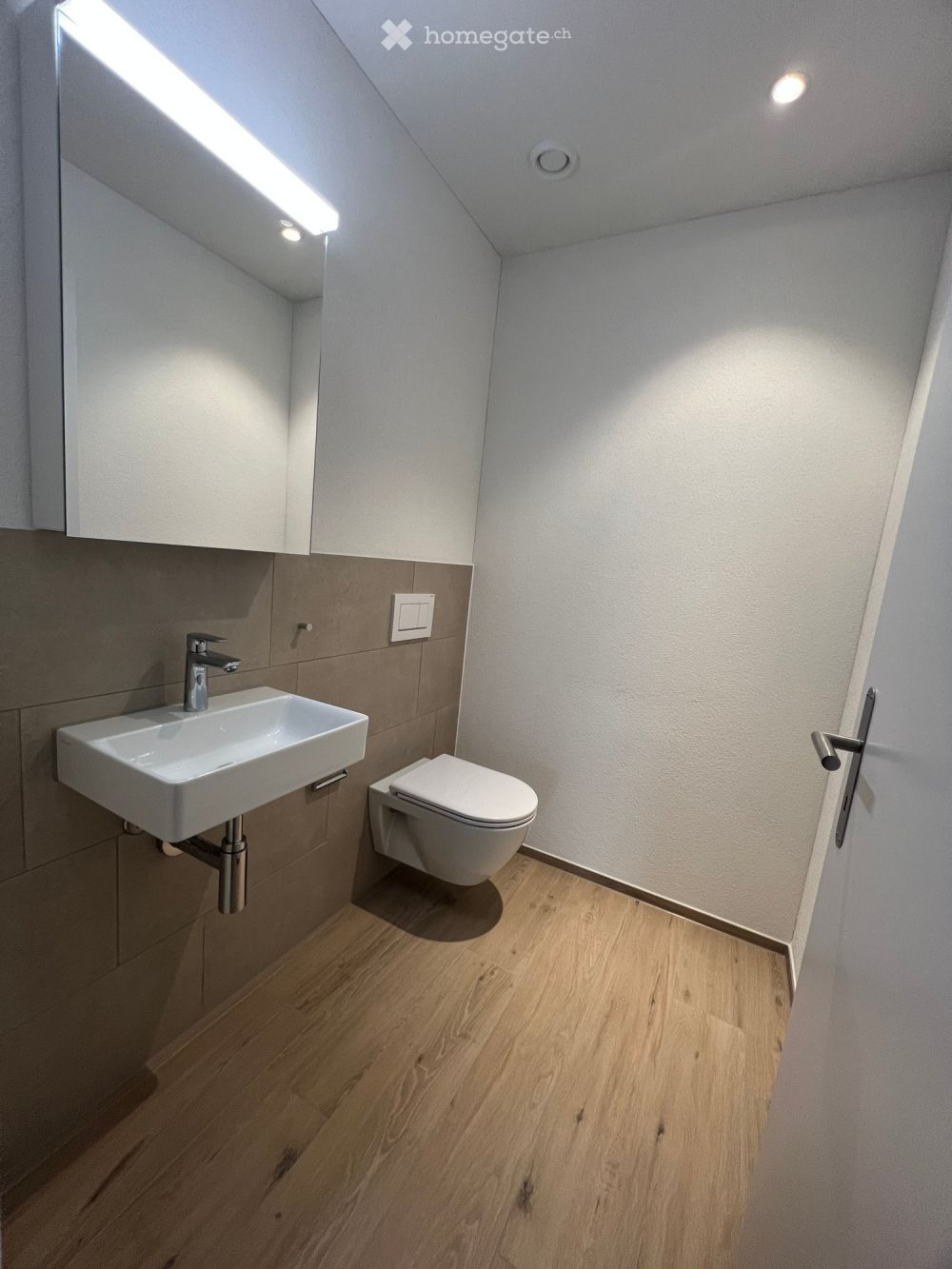 Neue, naturnahe 4.5-Zimmer-Wohnung im Herzen von Sattel - Bild 5