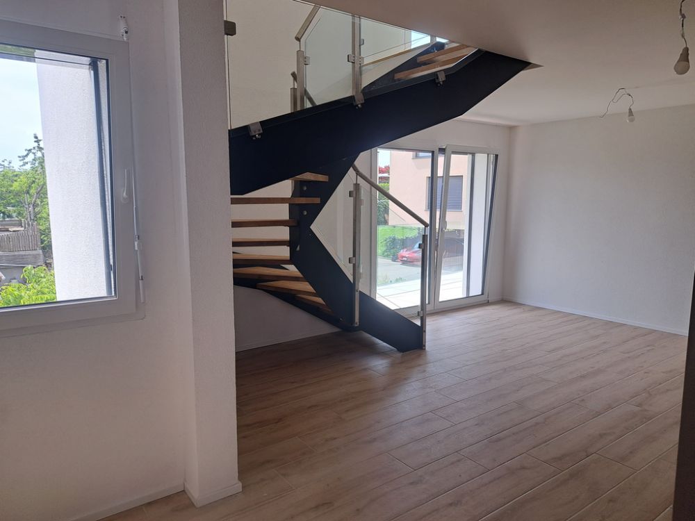 Ausnahme-Duplex mit 5.5 Zimmern im Dachgeschoss in Vallon - 20260713_152642.jpg