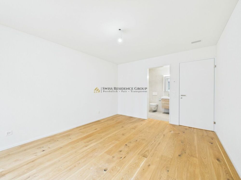 Erstbezug - hochwertige, südseitige 3.5-Zimmer-Gartenwohnung mit Loggia und Sitzplatz - Bild 8