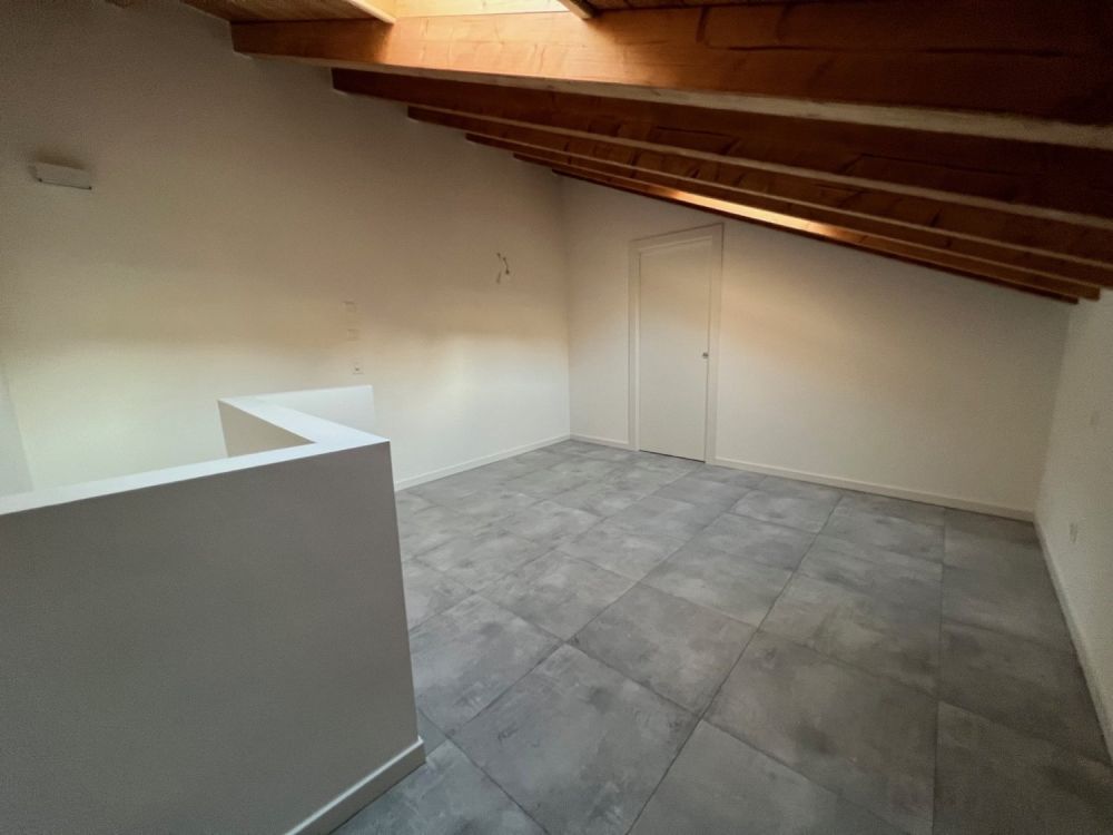 Moderno duplex di 2.5 locali a Roveredo - Bild 4