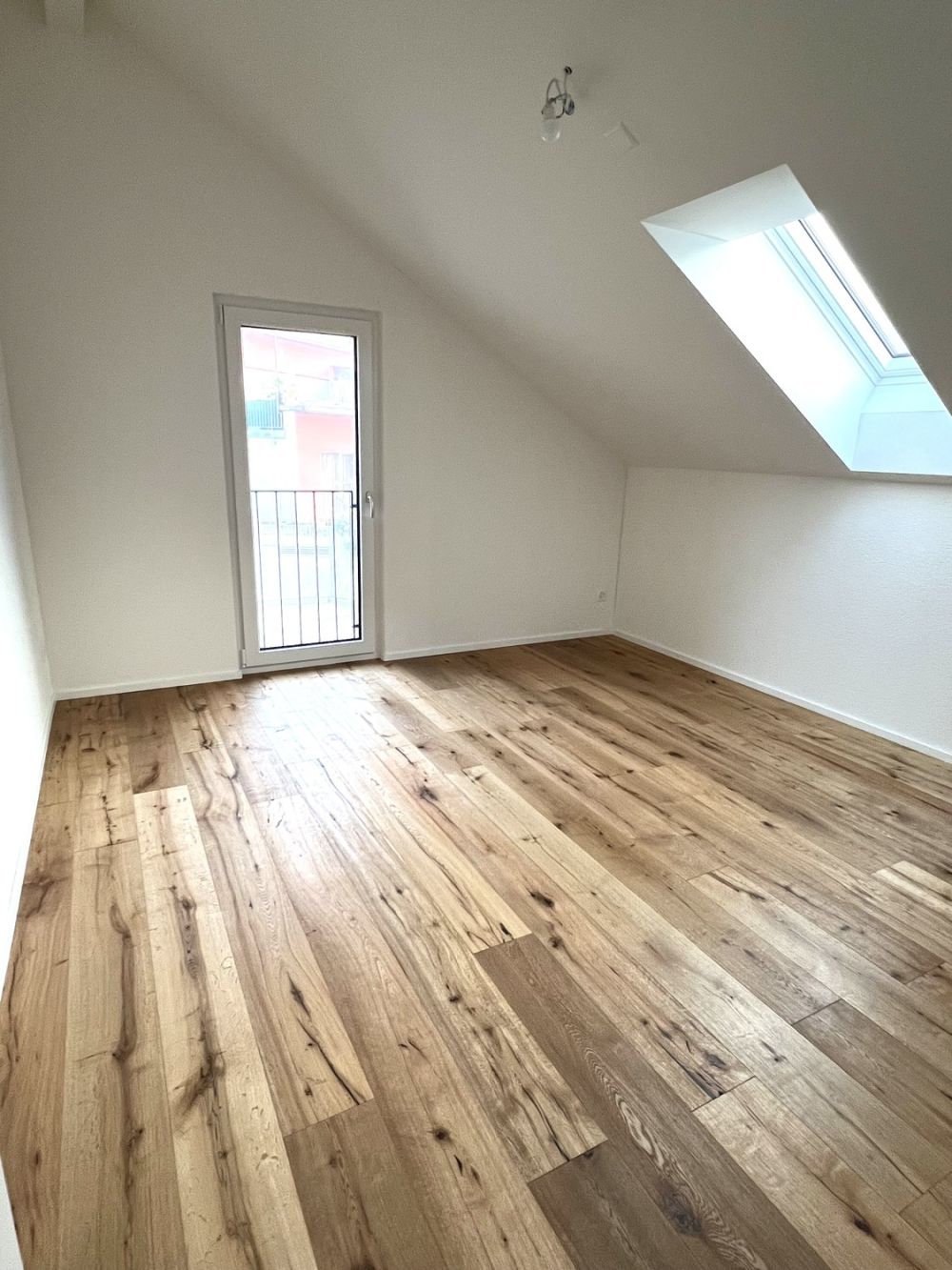 Erstvermietung: Wohnen in Kollbrunn  zentral, modern und bestens angebunden - Bild 3