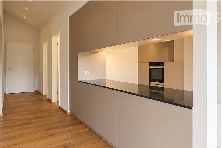 Moderne, lichtdurchflutete 3,5-Zimmer-Wohnung mit Balkon - Bild 4