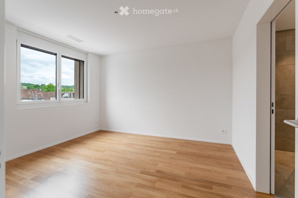Attikawohnung mit 2.5 Zimmer, zentral - modern - neuwertig - Ausbaustandard wie Eigentumswohnung - Bild 4