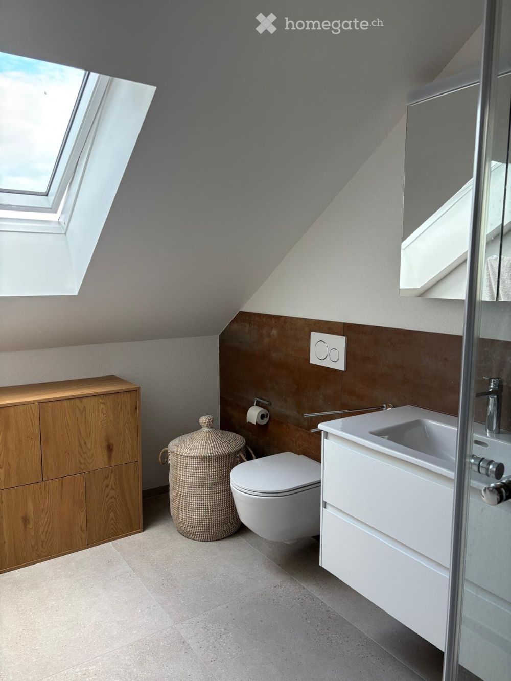 4.5 Zi-Wohnung mit eigenem Eingang – wie ein Haus + 2 Parkplätze inkl. - Bild 10