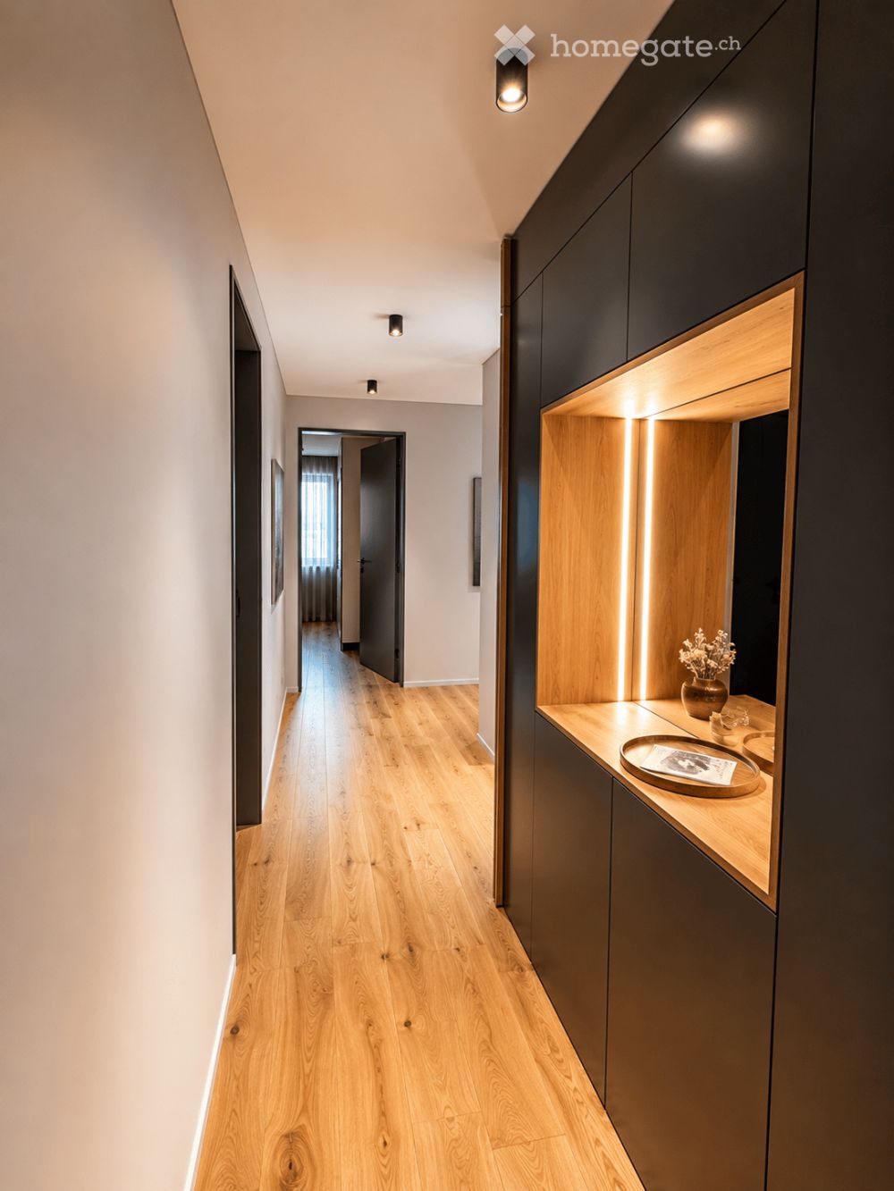 Traumhafte möblierte 4-Zimmer-Wohnung in bester Lage | 2 Parkplätze | Eigentumsstandart - Bild 8