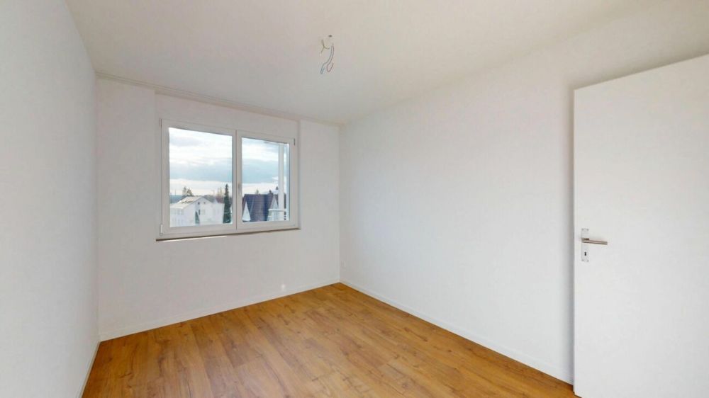 Moderne 4.5-Zimmerwohnung mit 21 m² Terrassenfläche - Bild 7