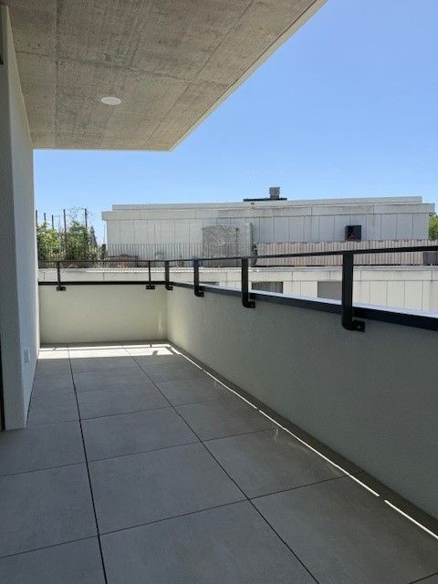 Moderne 3-Zimmer-Wohnung in den Höhen von Lausanne - Bild 2