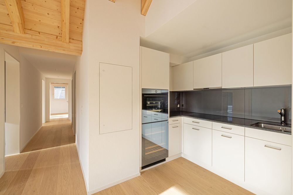 Modernes Wohnen mit Bündner Lebensqualität  Exklusive 5.5-Zimmer-Wohnung in Domat/Ems - Bild 6