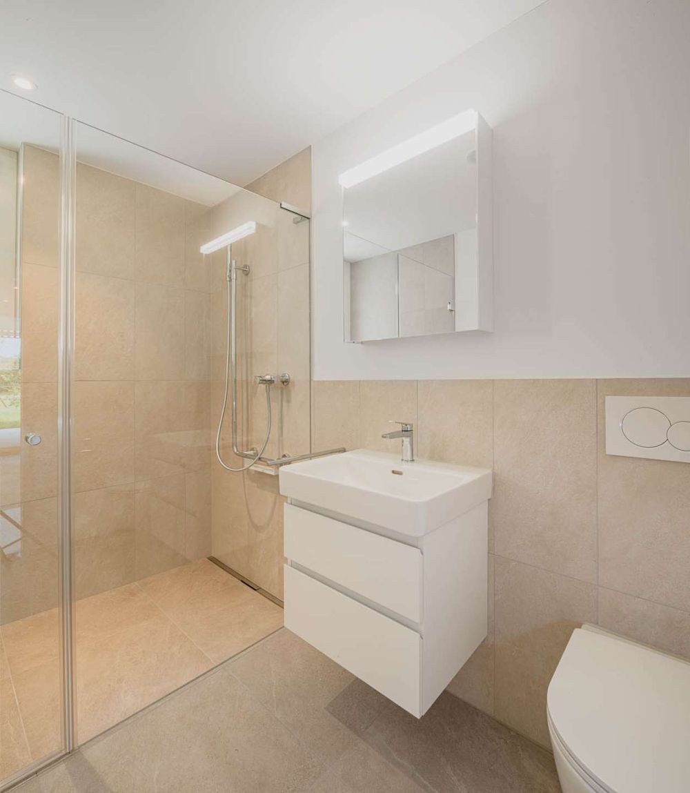 Hochwertige Neubauwohnungen im Herzen von Dachsen - Badezimmer mit Dusche