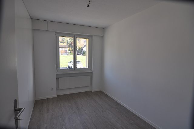 sanierte 4.5 Zimmerwohnung - Büro/Kinderzimmer