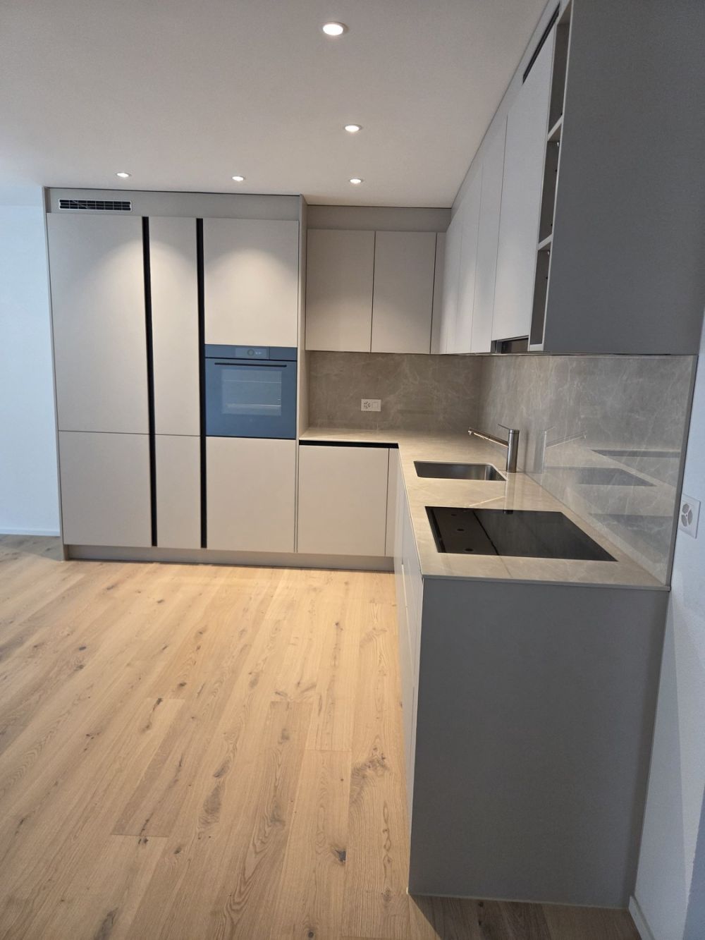 Moderne 3.5 Zimmer Neubau-Wohnung in ruhiger Lage - Bild 1