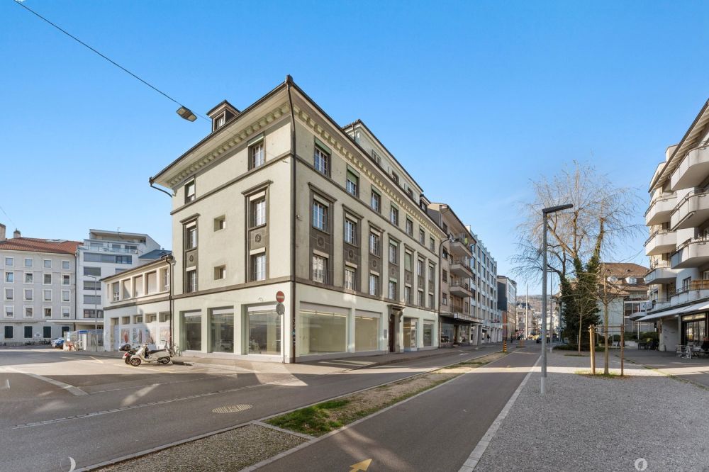 Wunderschöne Dachwohnung mit viel Charme im Zentrum von Biel - Bild 1