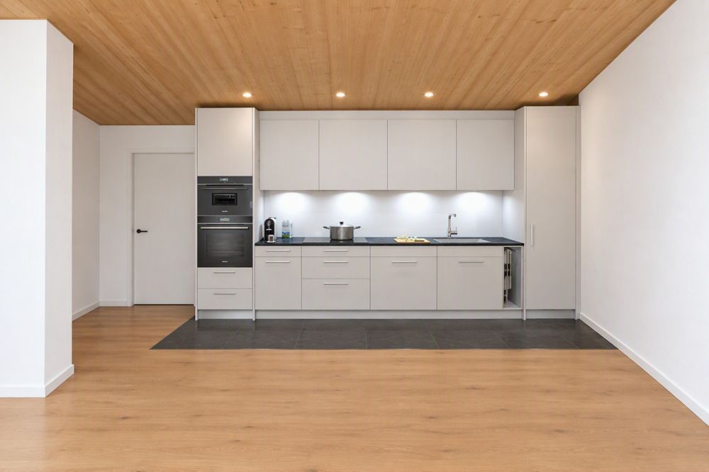 attraktive und grosszügige 2.5-Zimmer Neubauwohnungen zu vermieten - Küche - KI generiert