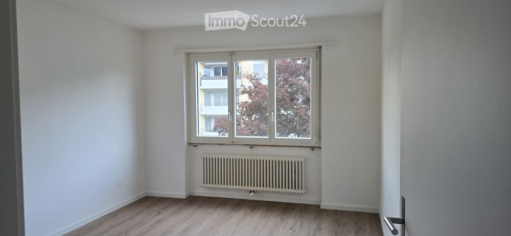 Renovierte 3 ½ Zimmer Wohnung in 3604 Thun per sofort oder nach Vereinbarung zu vermieten. - Bild 4