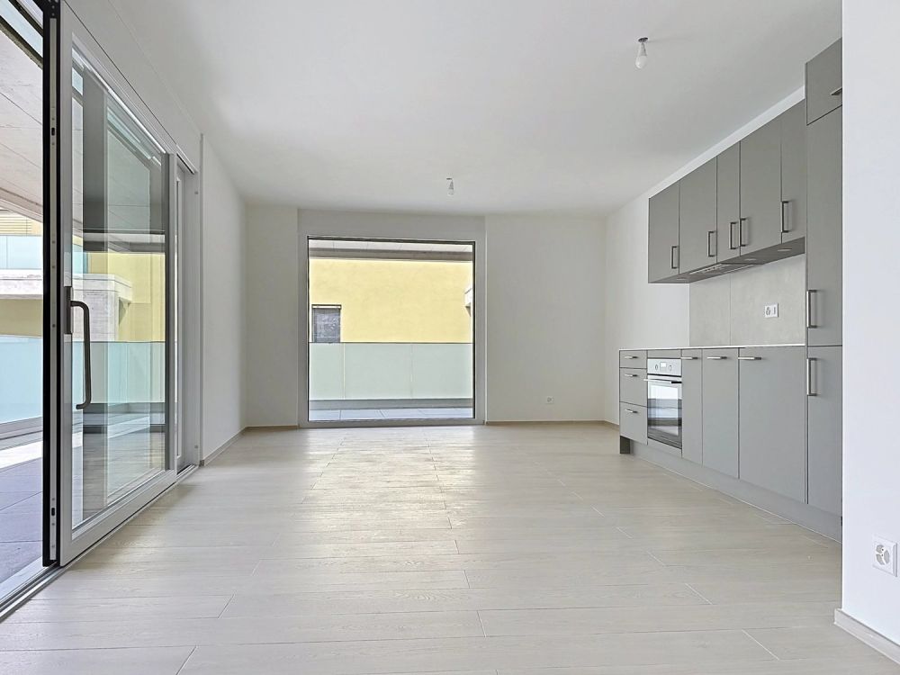 Zu vermieten in Uvrier 2.5-Zimmer-Wohnung mit Terrasse - Bild 1