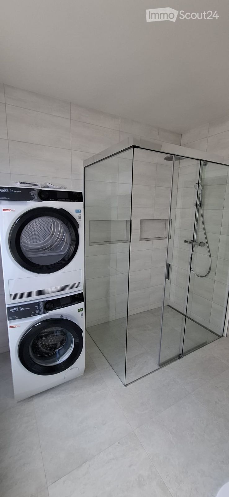 Neubau in Ostermundigen: Hochmodere Wohnung + Studio mit seperater Küche - Bild 6