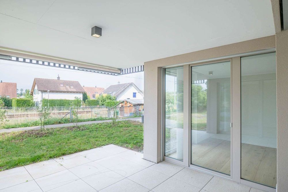 Hochwertige Neubauwohnungen im Herzen von Dachsen - Sitzplatz Aussicht