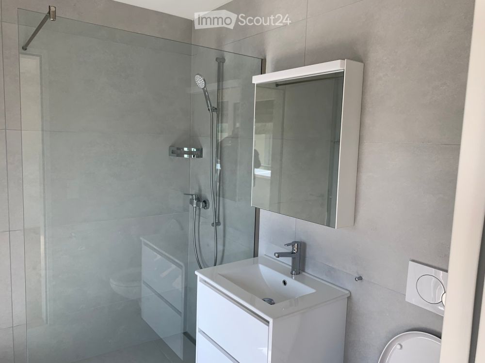 schöne Neubau 3.5 Zimmer-Wohnung – 100 m² Wohnkomfort mit Stil - Bild 4
