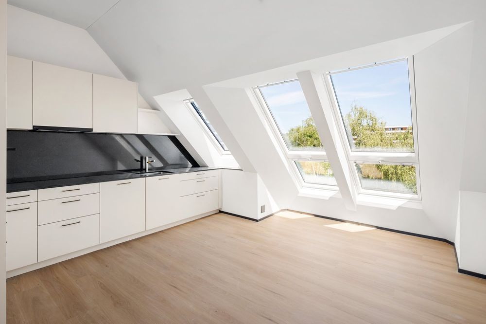 Moderne 4.5-Zimmer-Dachwohnung - Cool durch den Sommer dank Free Cooling-System - Bild 3