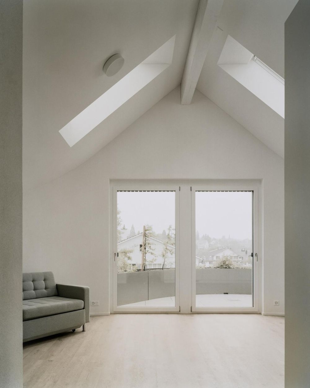 2.5 Zimmer- Dachwohnung im modernen Neubau - Bild 4