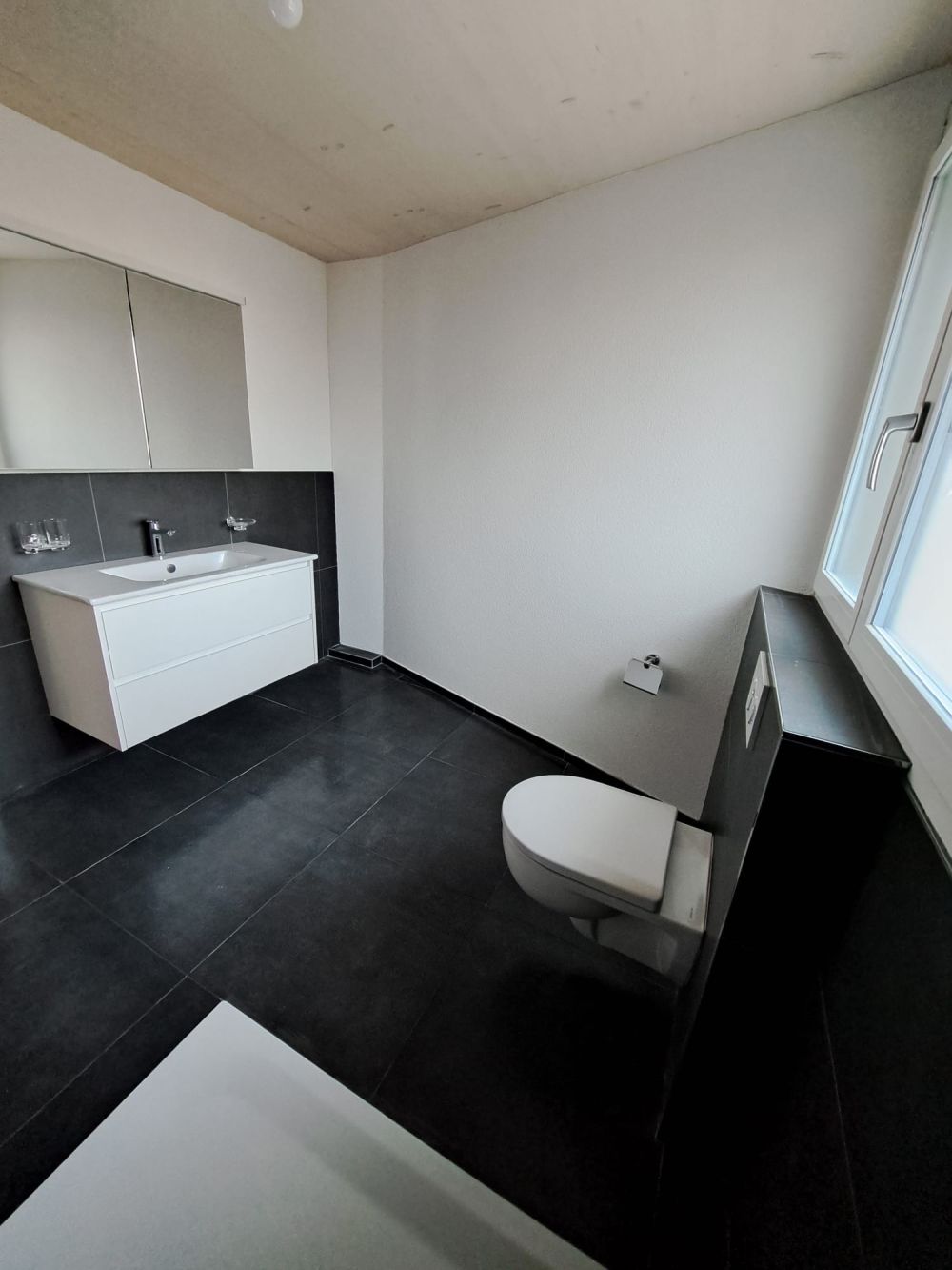 Kleines Einfamilienhaus im idyllischen Walperswil - Bild 10