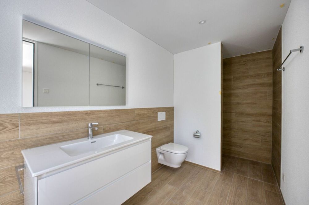 NEUBAU - 4.5 Zimmer-Wohnung mit traumhafter Aussicht - Bild 4