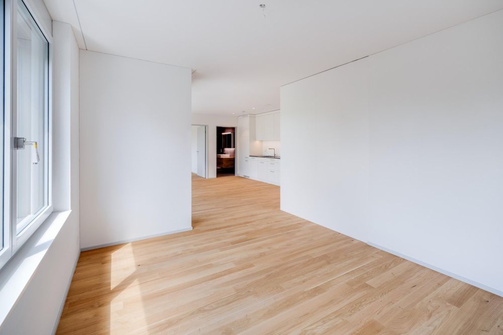 2.5 Zimmerwohnung in Worben - Bild 8