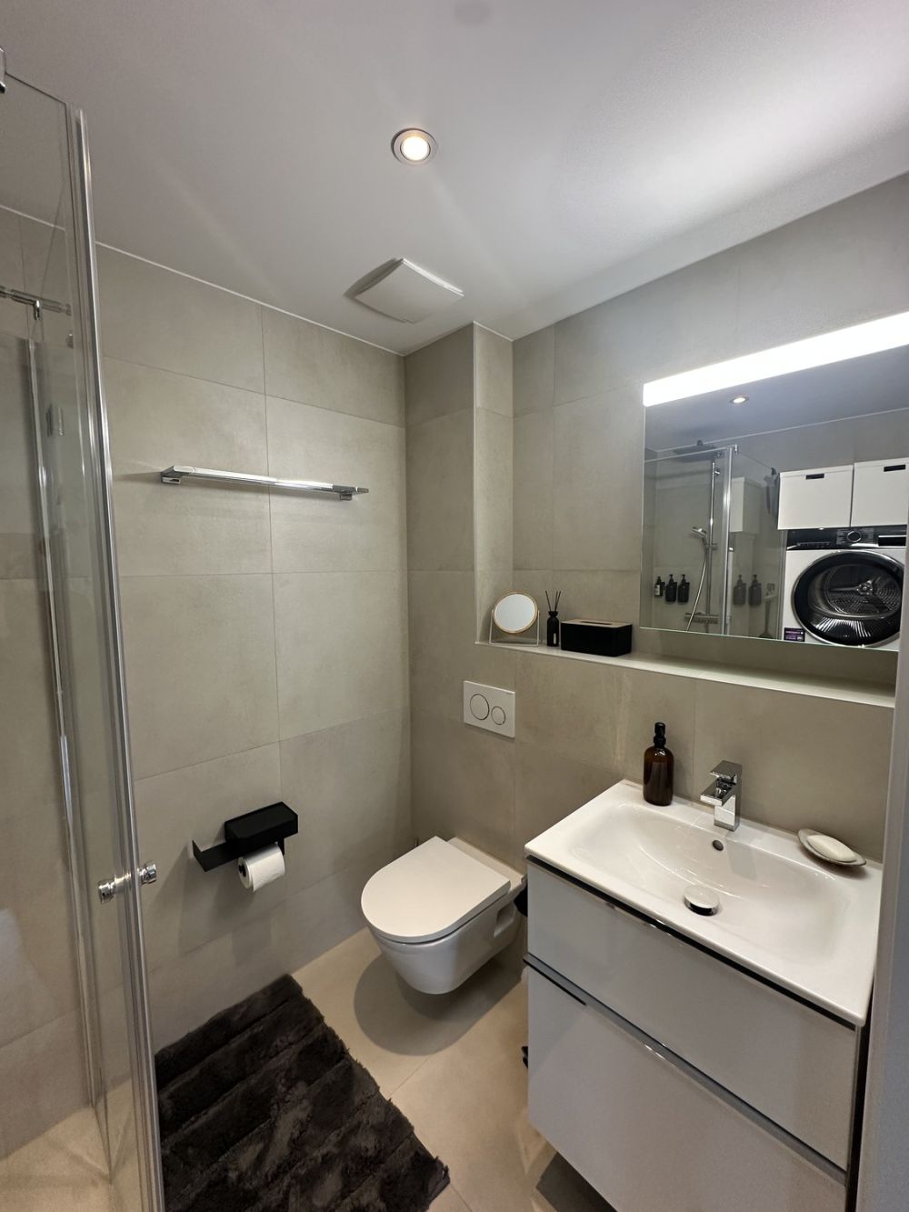 Moderne 2.5 Zimmer Dachwohnung mit Galerie - Bild 10