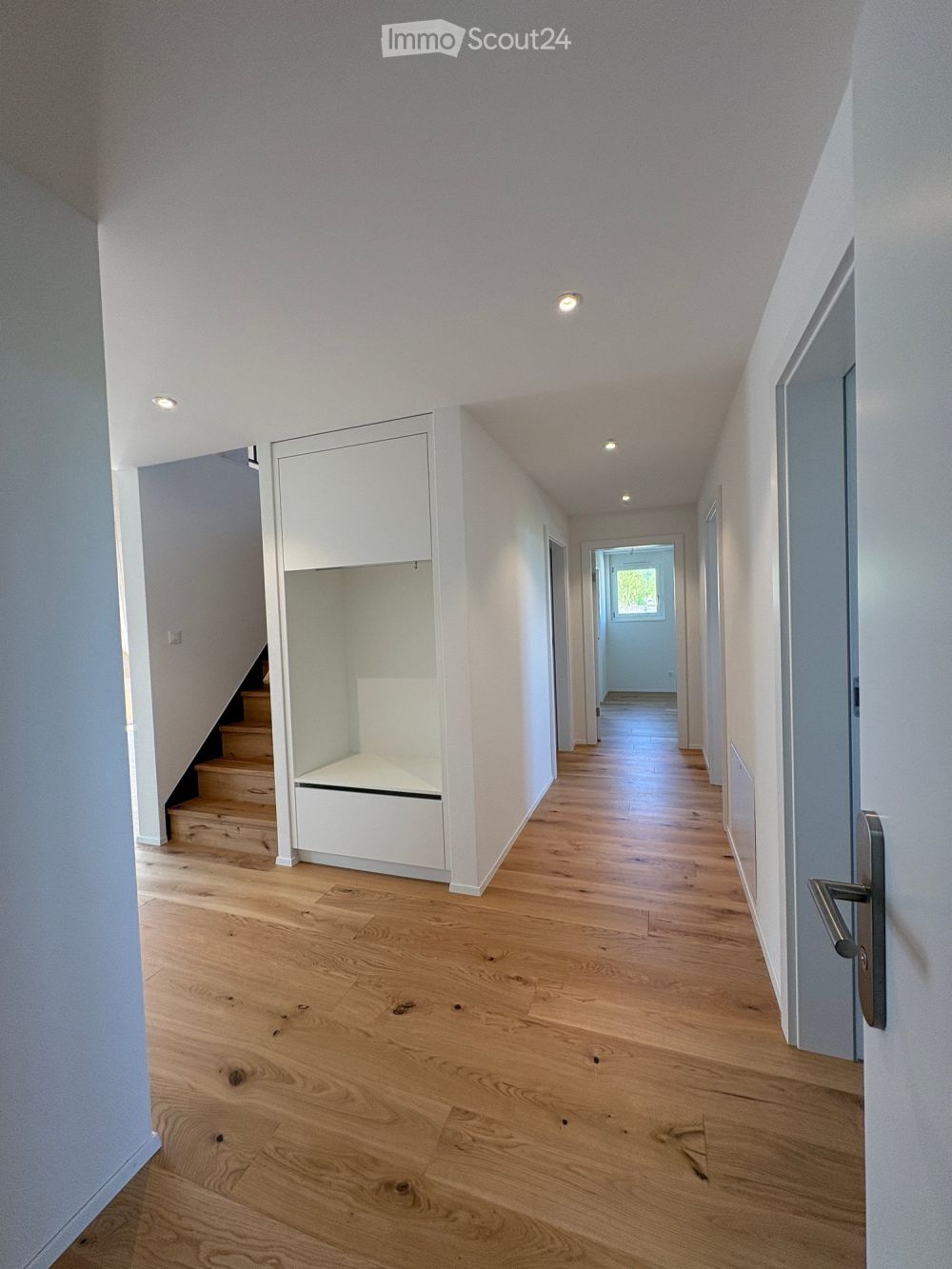Erstvermietung: 4.5-Zimmer Dachwohnung mit Wohngalerie in Thierachern - Bild 6