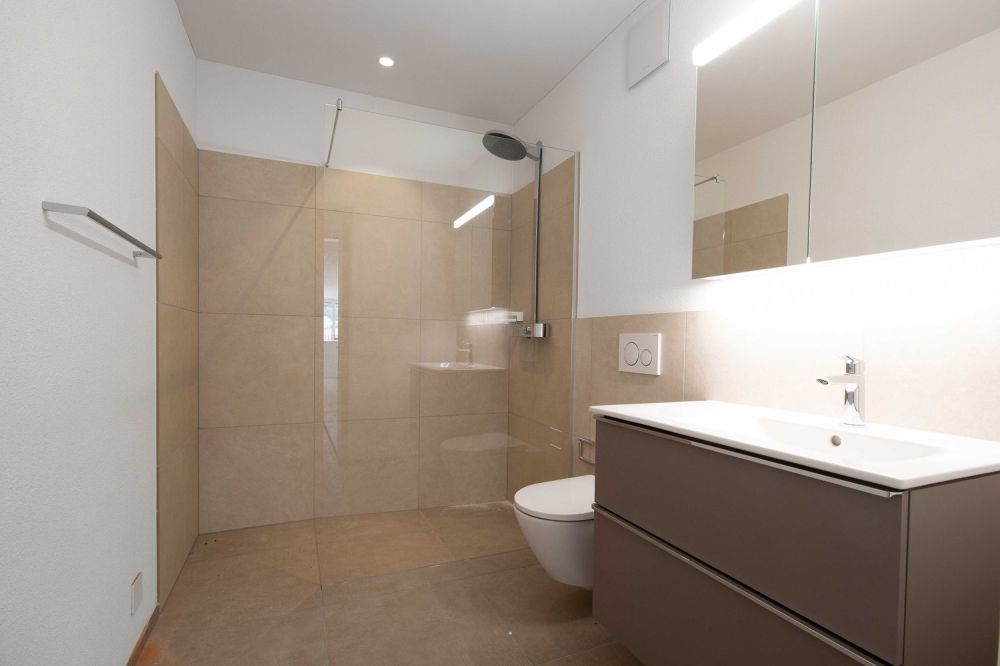 Moderne 2.5-Zimmer-Attikawohnung in Eschenbach - Bild 3