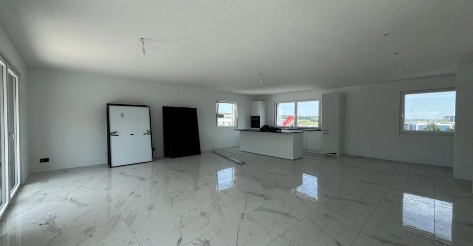 À louer ? Magnifique duplex neuf de 4.5 pièces avec ascenseur privatif - Duplex 4.5 pièces - image - 2