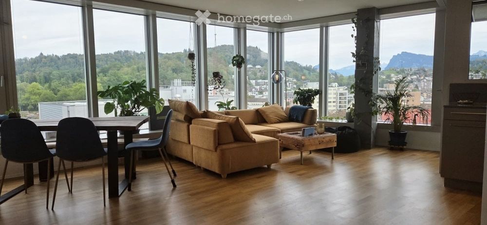 Modernes Zimmer mit privatem Bad & Bergblick - Bild 1
