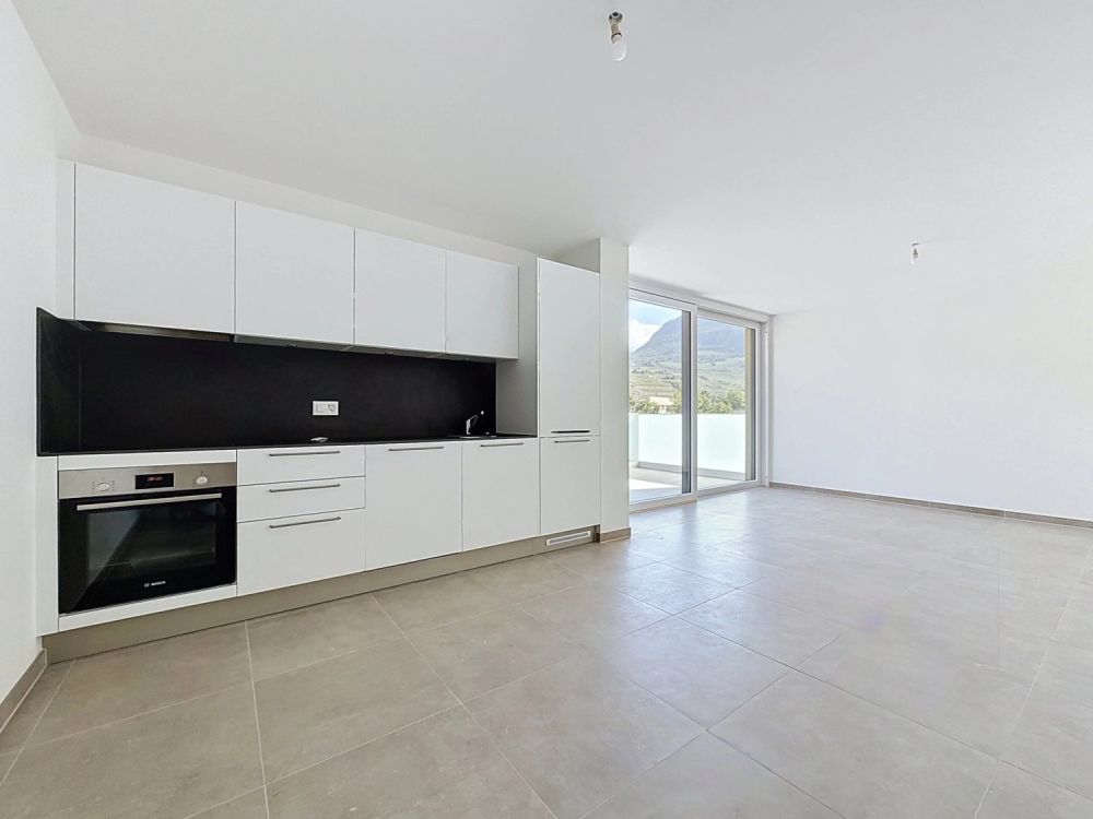 Zu vermieten in Uvrier großes 2.5-Zimmer-Attikapartment mit Terrasse - Bild 2