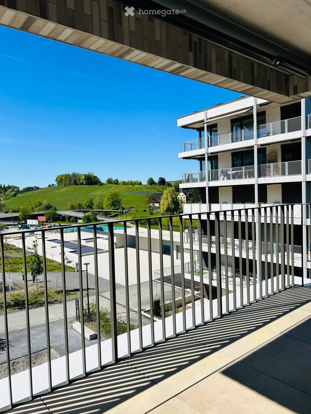 Brand new, Full furnished, 2.5-Room Apartment, Waterfront in Au ZH - Bild 5
