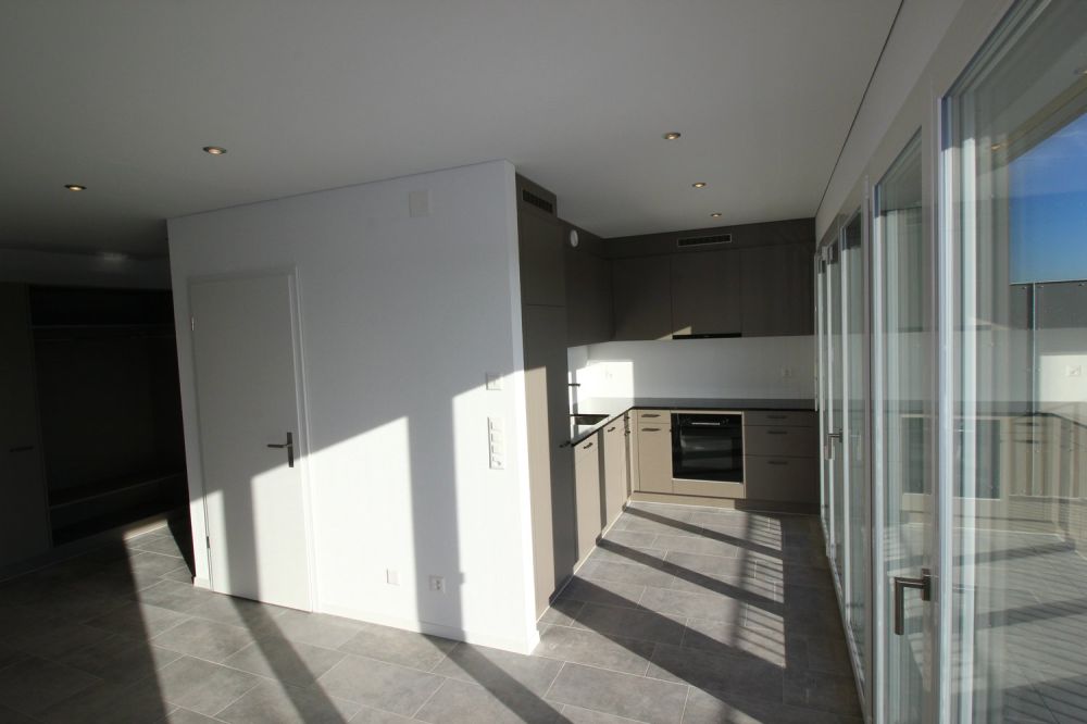 Erstbezug! Moderne 2.5-Zimmer-Attika-Wohnung – ab 01.10.2026 verfügbar - Bild 4