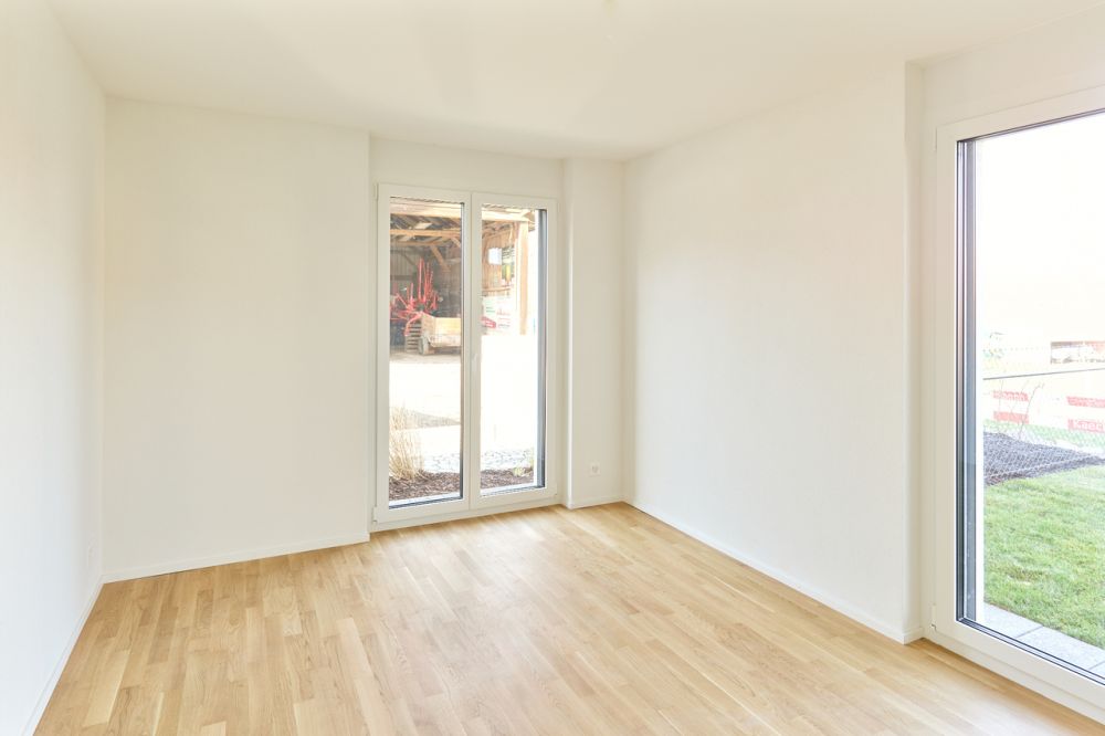 4.5 pièces neuf au rez avec jardin, idéal pour une famille - Bild 5