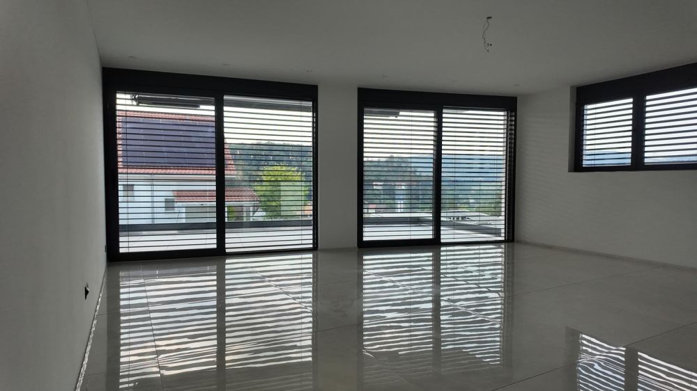 Elegantes 5.5-Zimmer-Einfamilienhaus – Erstbezug mit hochwertiger Ausstattung - Bild 1