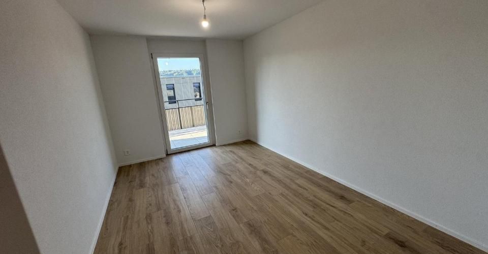 05595 - Appart. 3½ PCES - IMP. CHAMP-RIOND 8 - MATRAN - Appartement 3.5 pièces - image - 3