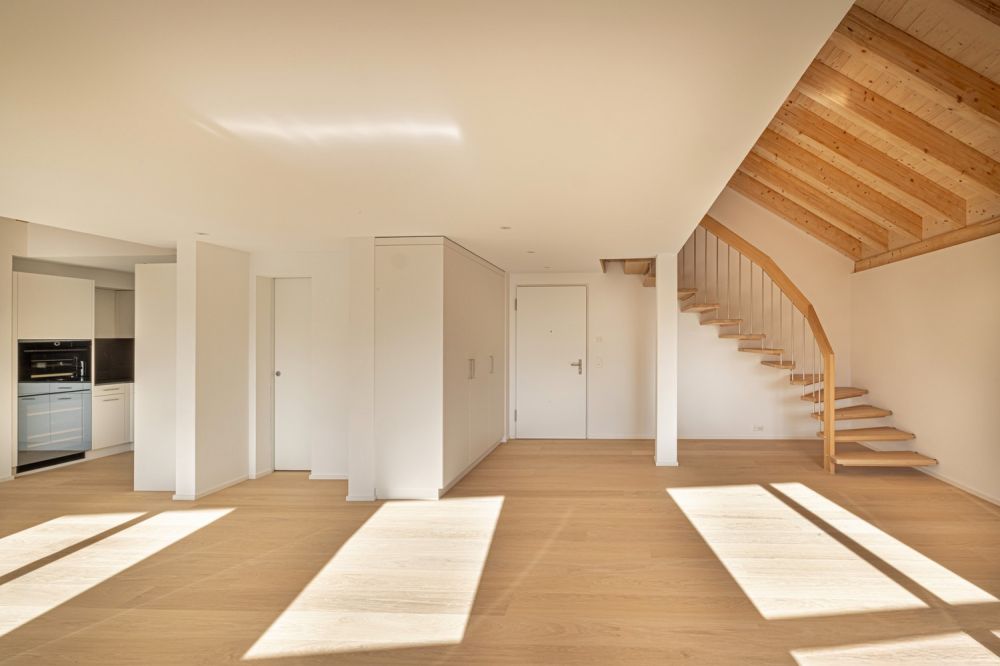 Modernes Wohnen mit Bündner Lebensqualität  Exklusive 5.5-Zimmer-Wohnung in Domat/Ems - Bild 1