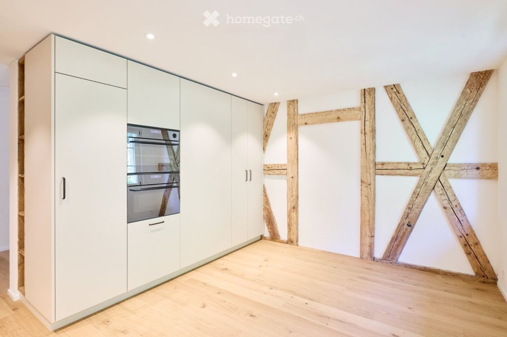 Historische 5.5-Zimmer Wohnung / Büroräume in Seewen SZ - Bild 2