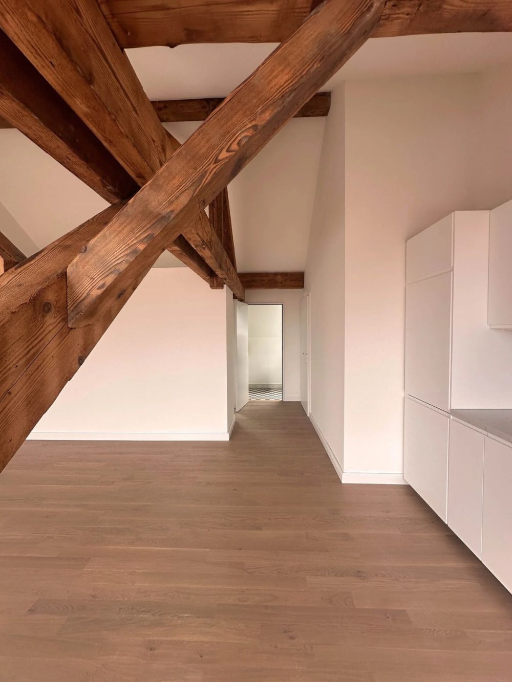 Attikawohnung mit Dachterrasse - Korridor