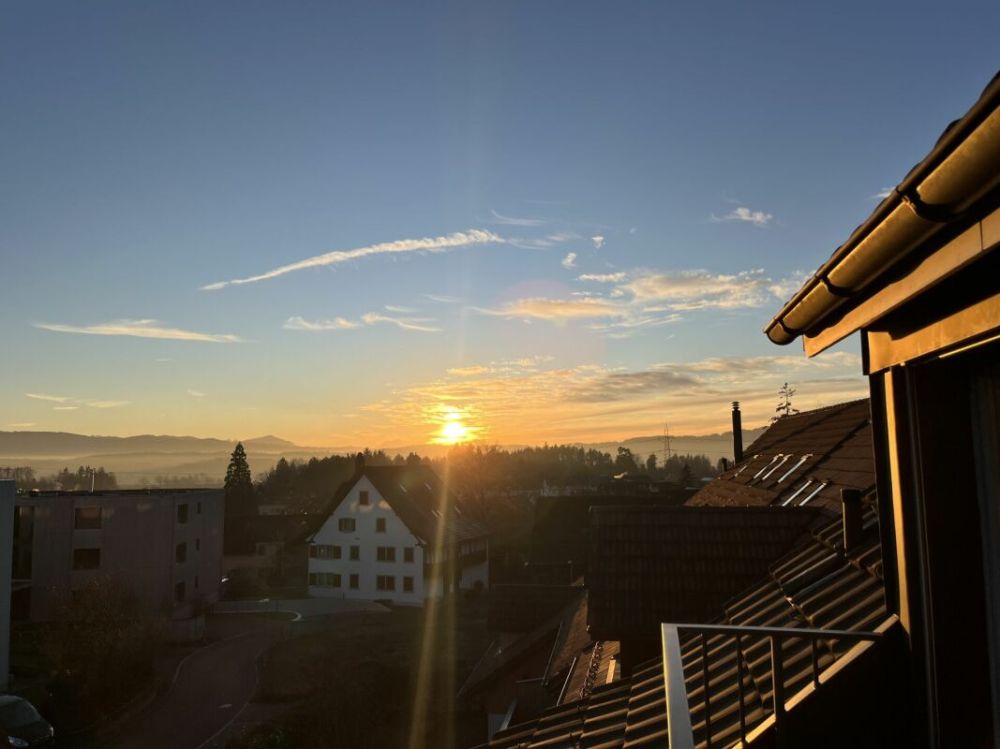 Charmante Dachwohnung mit Bergsicht - Aussicht