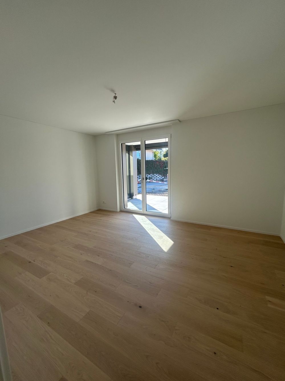 Wunderschöne 2.5-Zimmerwohnung direkt beim Bahnhof Wichtrach - Bild 12