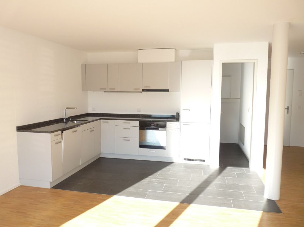 Mitten im Stadtzentrum mit grosser Terrasse! - Küche