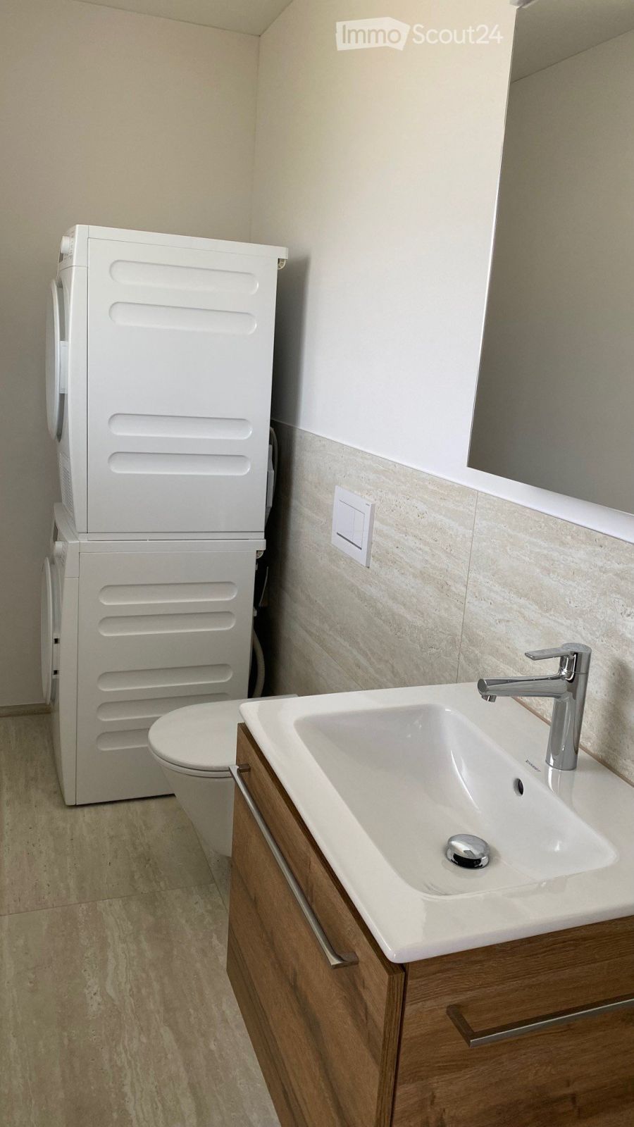 Erstvermietung: Topmoderne Attika-Wohnung im Eigentum Standard, Minergie effizient mit Solarstrom - Bild 8
