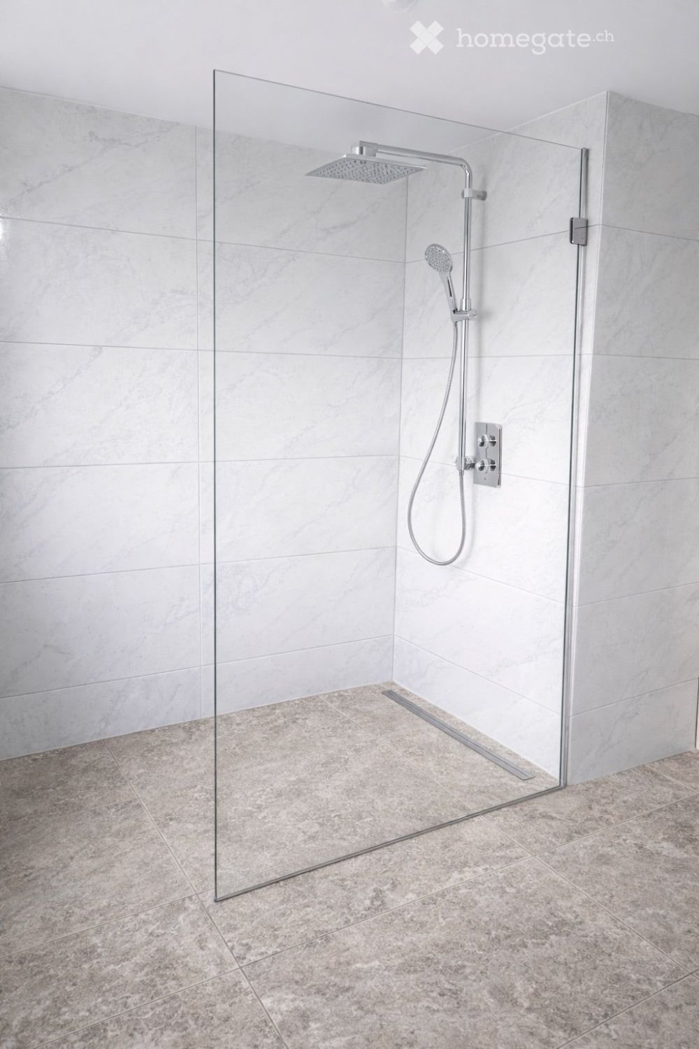 3.5-Zimmer-Wohnung  Erstbezug nach Komplettsanierung - Bild 5